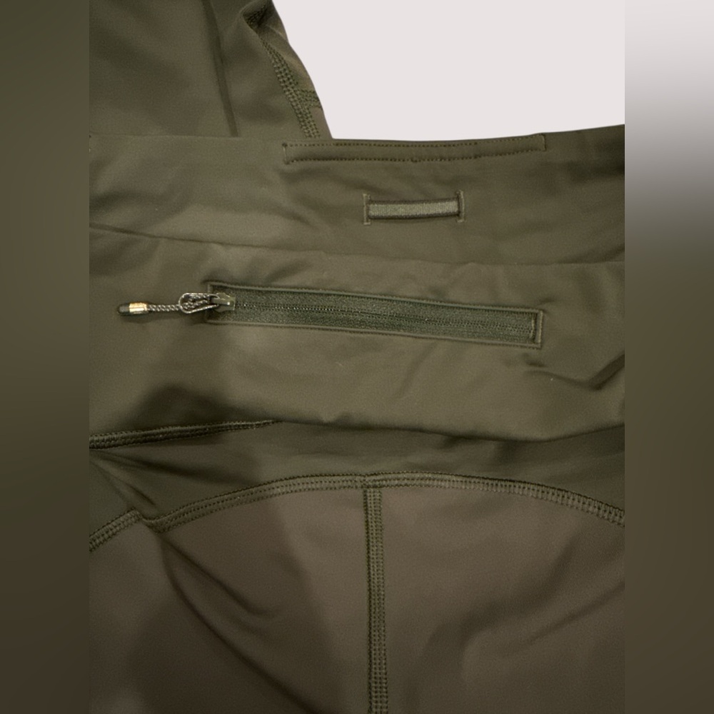 Lululemon Legging - Picture 3 of 6